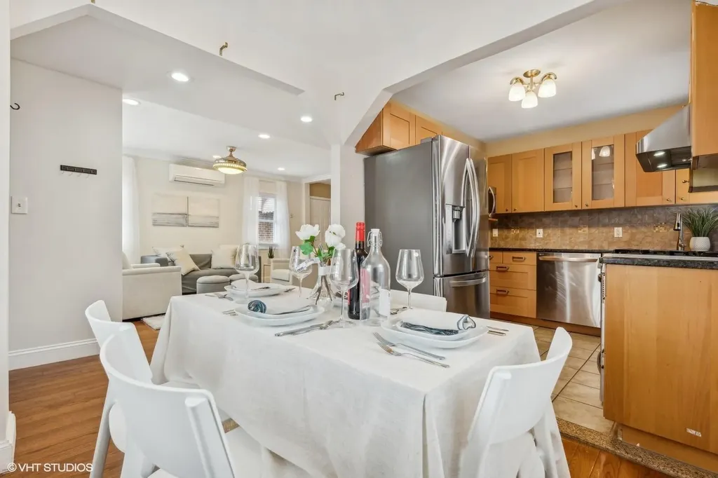 22 Cherry Lane Carle Place NY 11514
