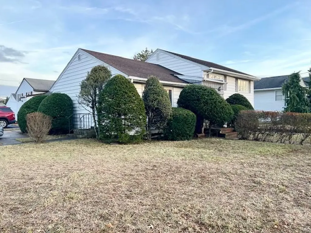 3069 Skillman Avenue Oceanside NY 11572