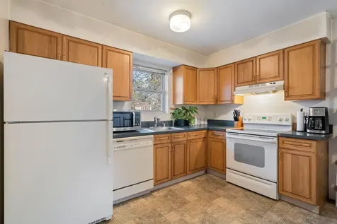 18 Ethel Lane Medford NY 11763