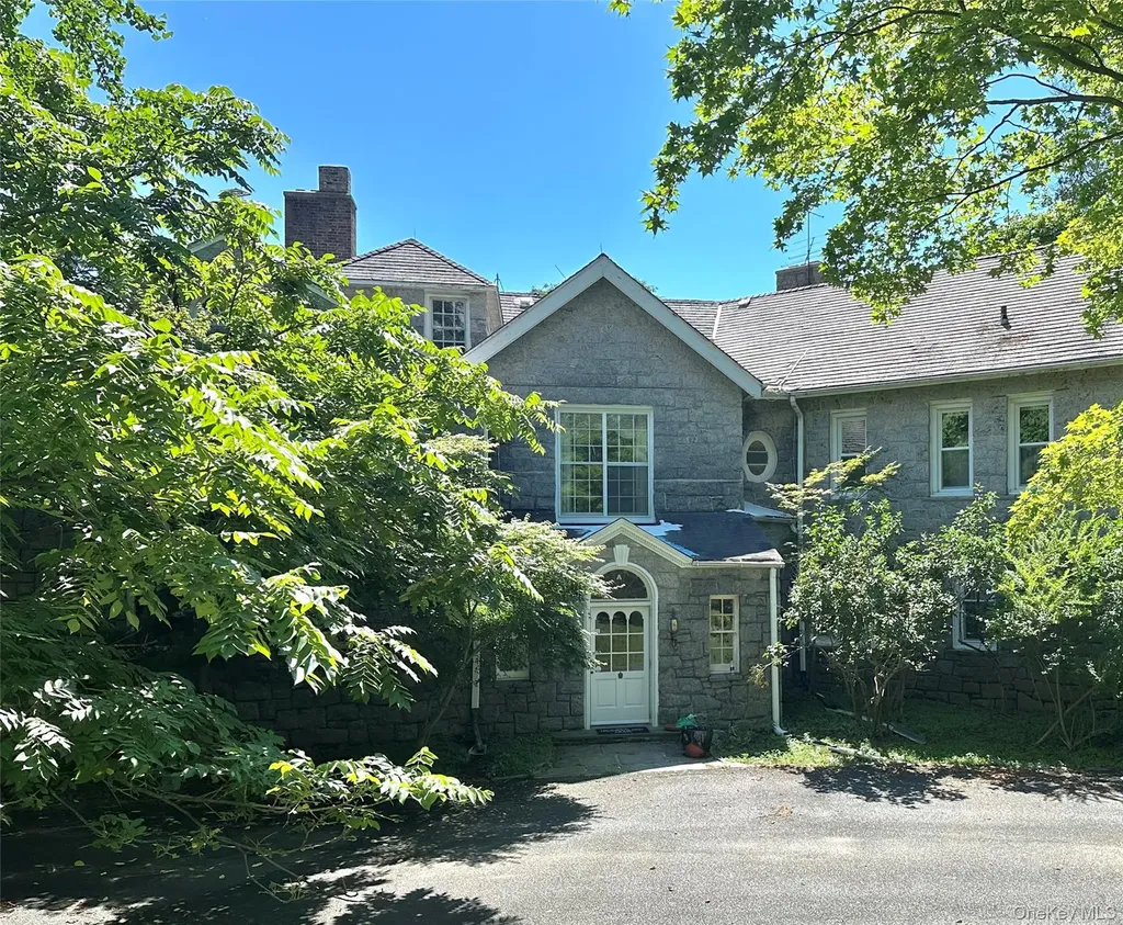 1 Heritage Hill Road Irvington NY 10533
