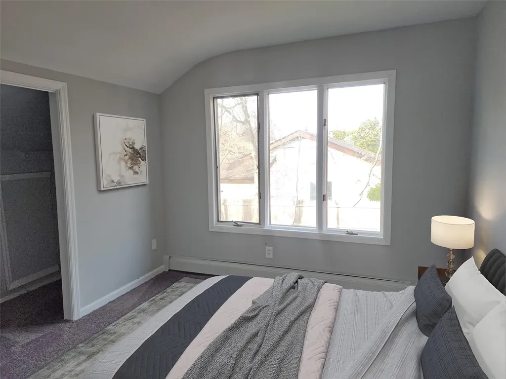 41 Glenmere Lane Coram NY 11727