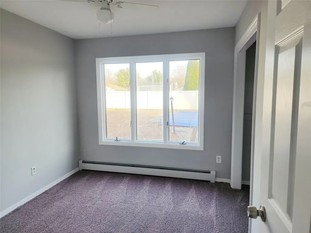 41 Glenmere Lane Coram NY 11727