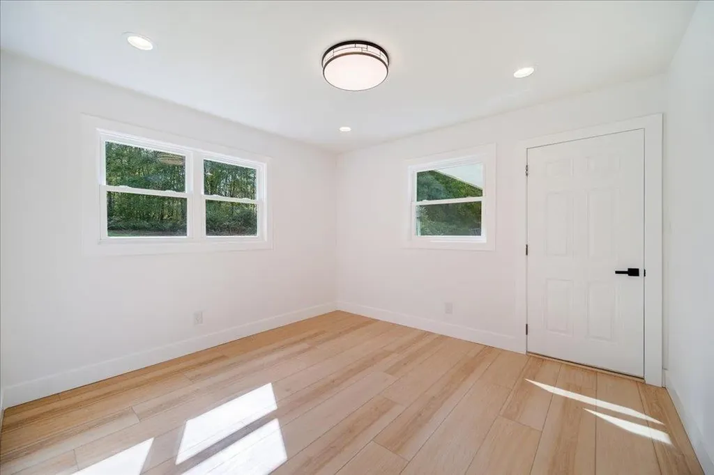 284 Crum Elbow Road Hyde Park NY 12538