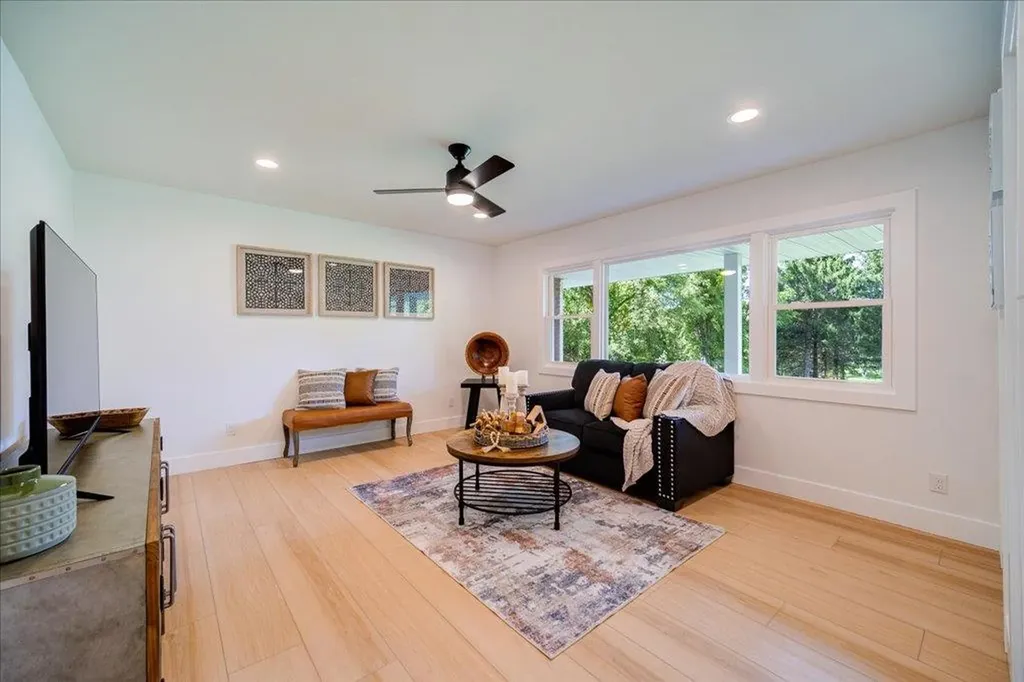 284 Crum Elbow Road Hyde Park NY 12538