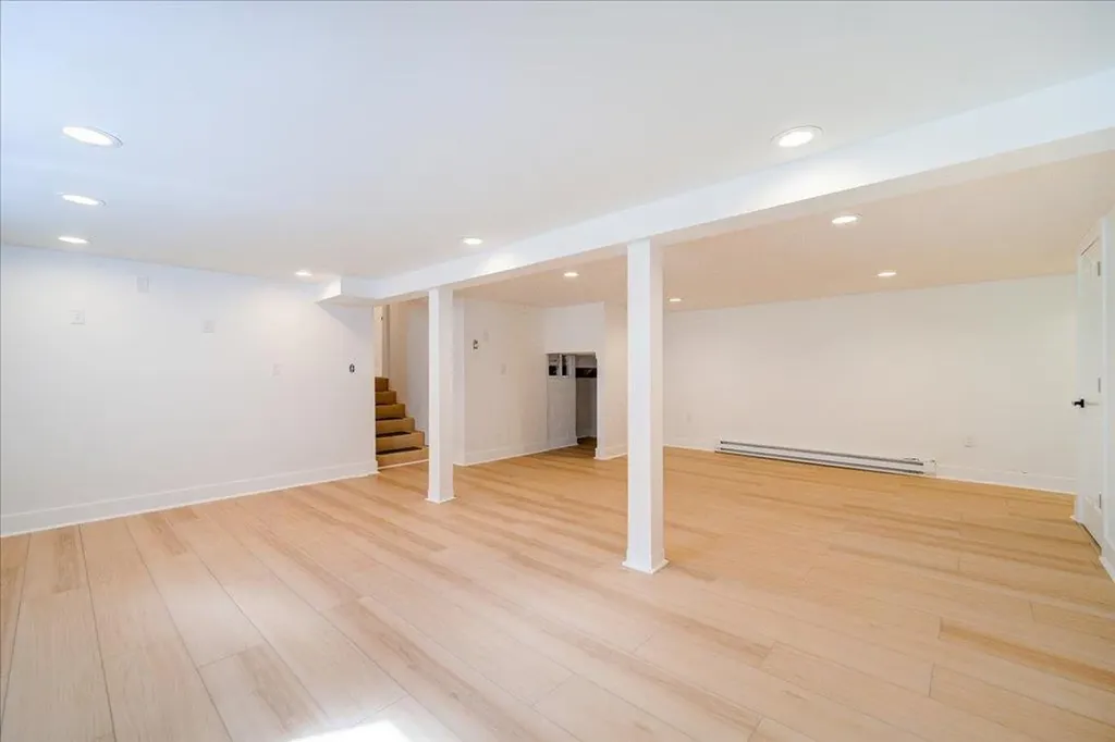284 Crum Elbow Road Hyde Park NY 12538