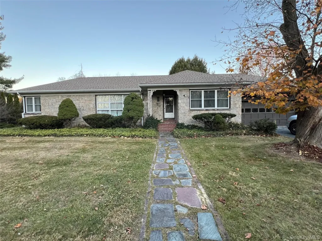 10 Memory Lane Poughkeepsie NY 12603