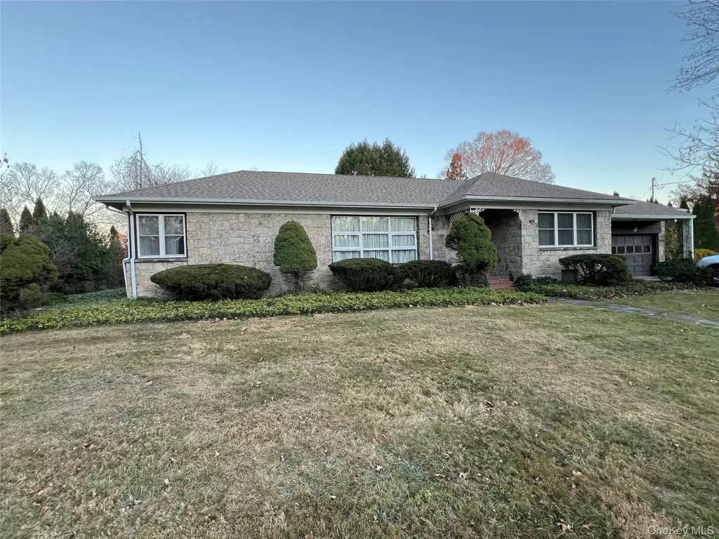 10 Memory Lane Poughkeepsie NY 12603