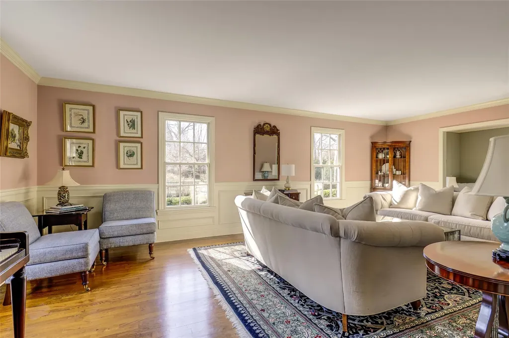 5 Towl Gate Lane Syosset NY 11791