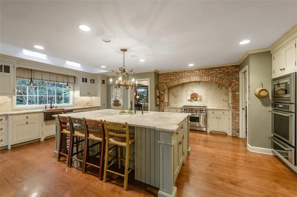 5 Towl Gate Lane Syosset NY 11791