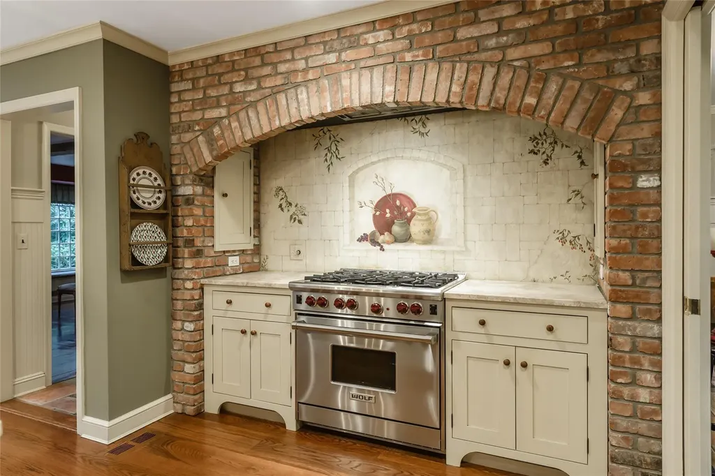5 Towl Gate Lane Syosset NY 11791