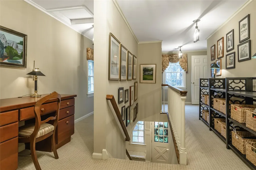 5 Towl Gate Lane Syosset NY 11791