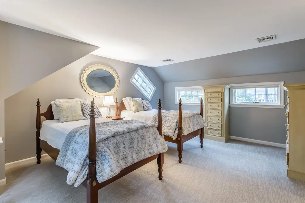 5 Towl Gate Lane Syosset NY 11791