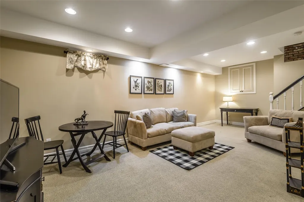 5 Towl Gate Lane Syosset NY 11791
