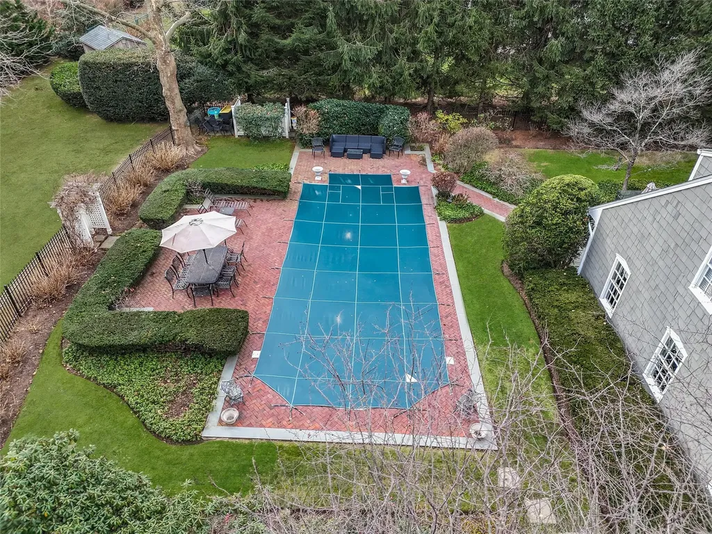 5 Towl Gate Lane Syosset NY 11791