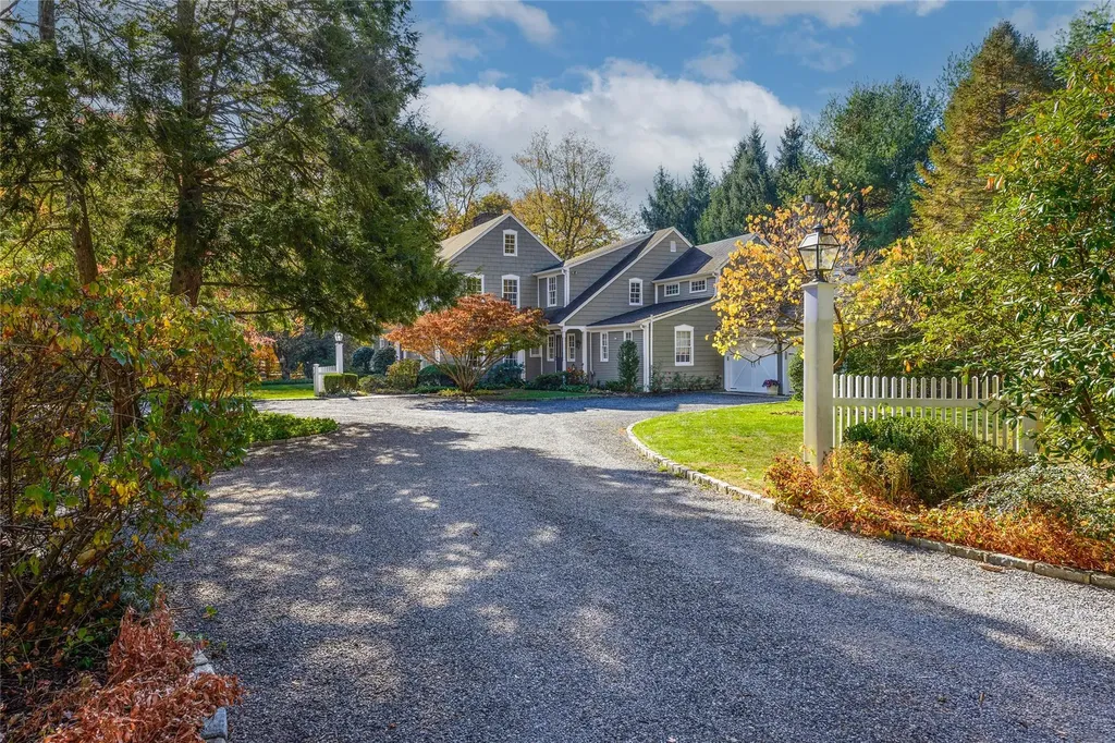 5 Towl Gate Lane Syosset NY 11791