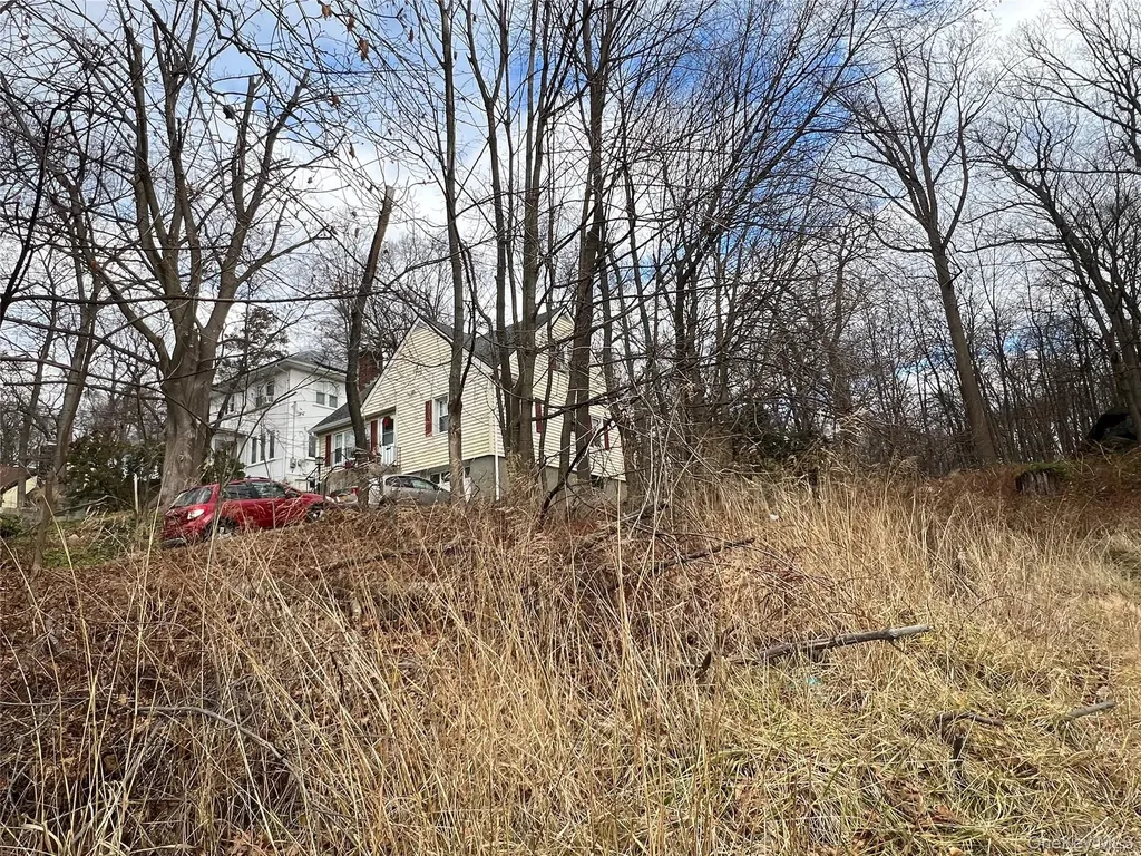 527 Union Avenue Peekskill NY 10566