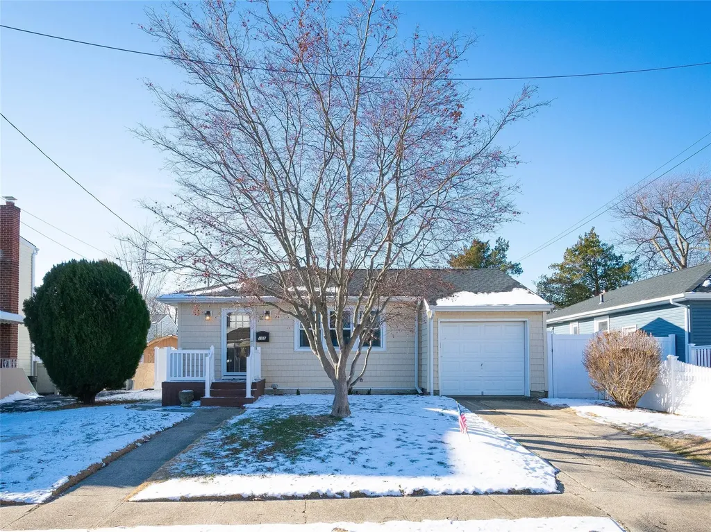 155 S 7th Street Bethpage NY 11714