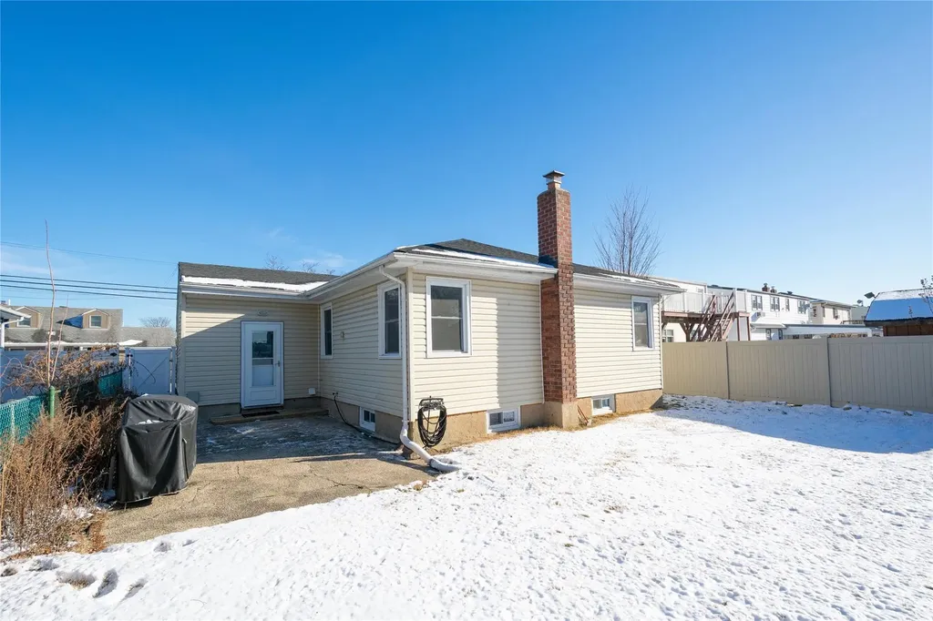 155 S 7th Street Bethpage NY 11714
