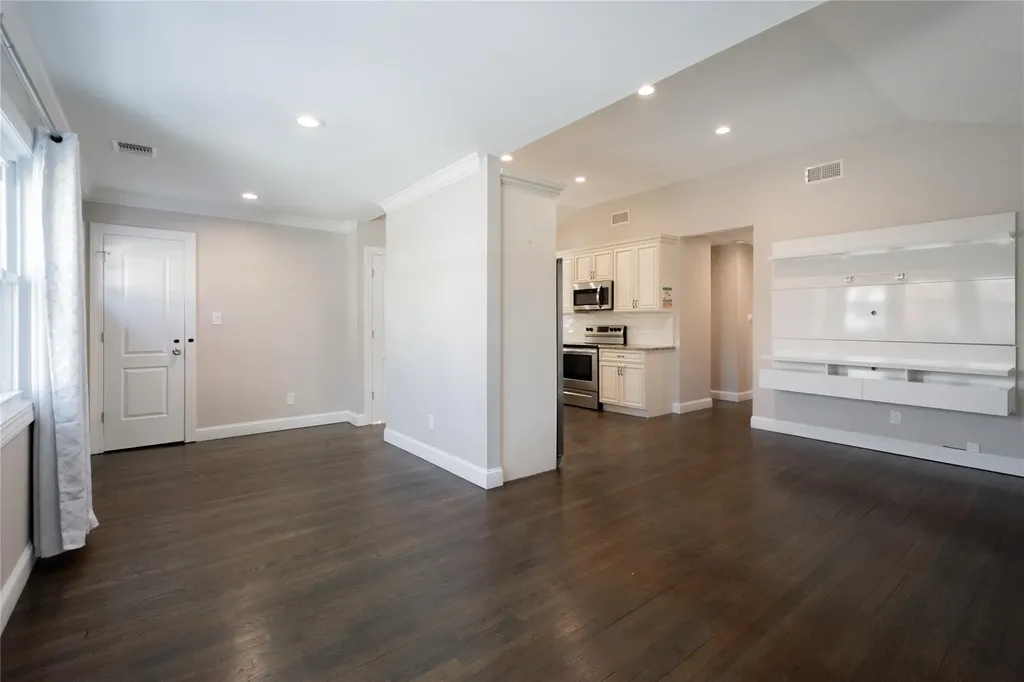 155 S 7th Street Bethpage NY 11714