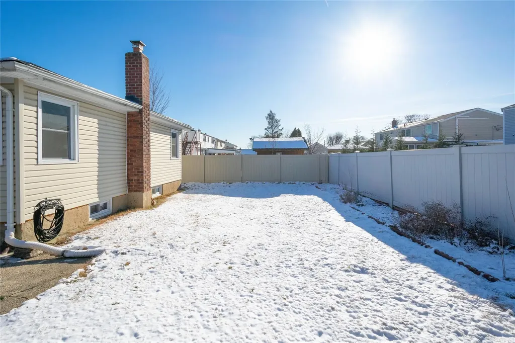155 S 7th Street Bethpage NY 11714
