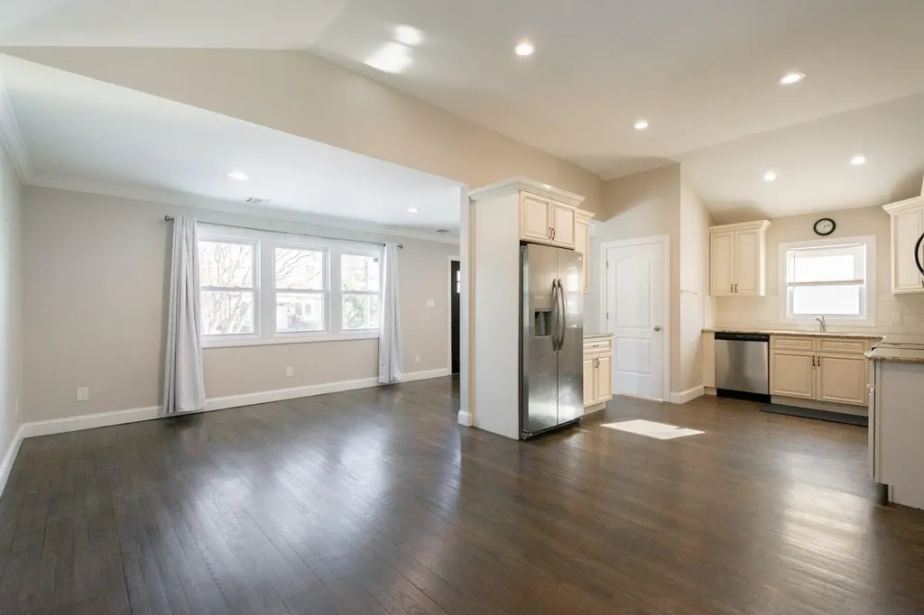 155 S 7th Street Bethpage NY 11714