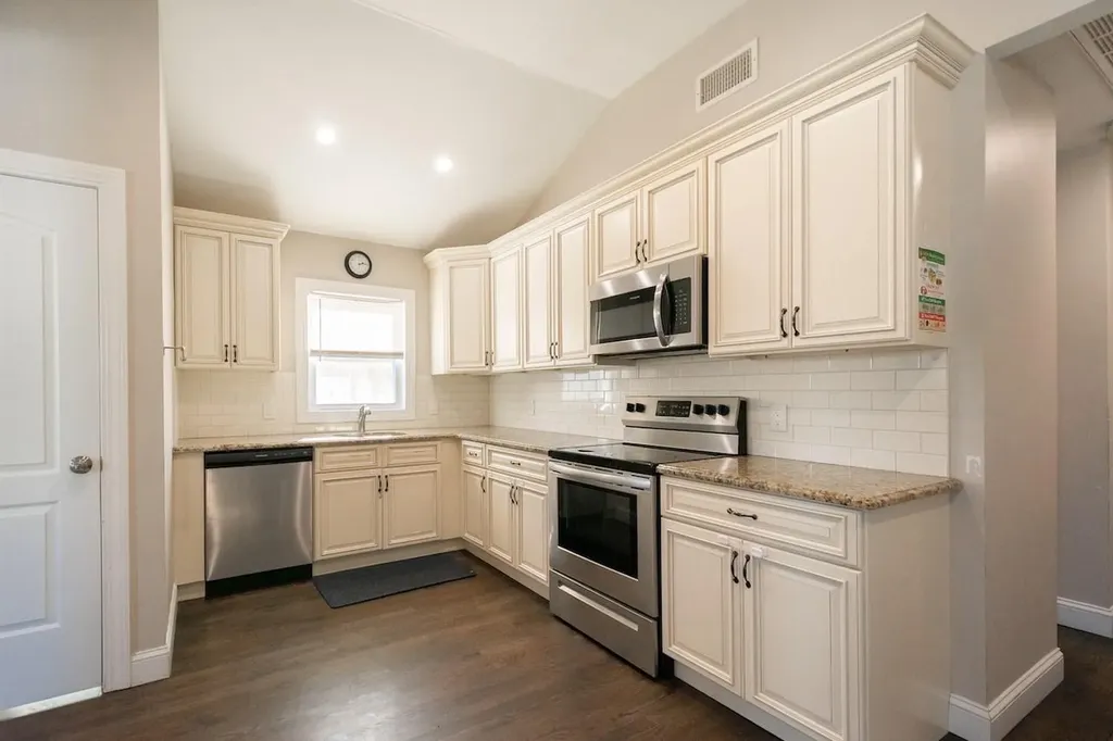 155 S 7th Street Bethpage NY 11714