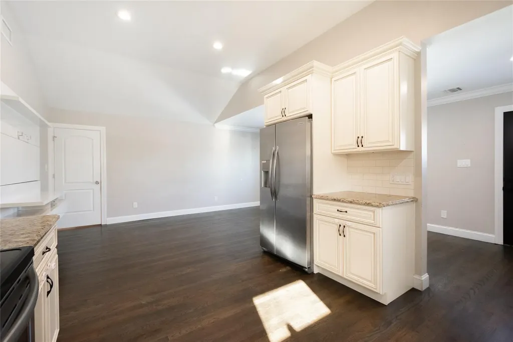 155 S 7th Street Bethpage NY 11714