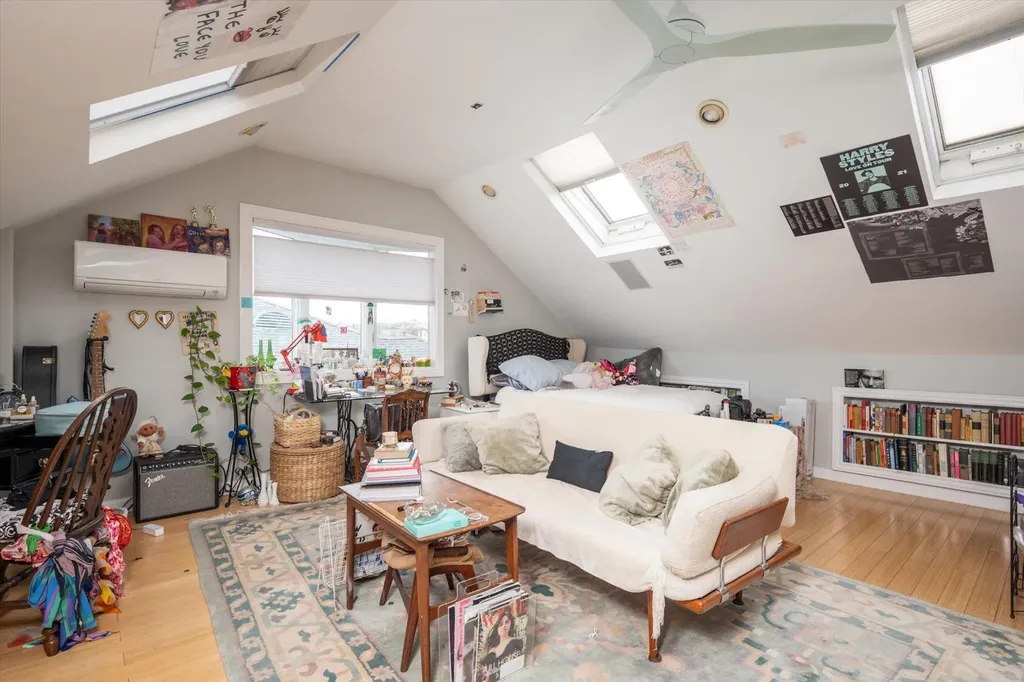 435 W Beech Street Long Beach NY 11561