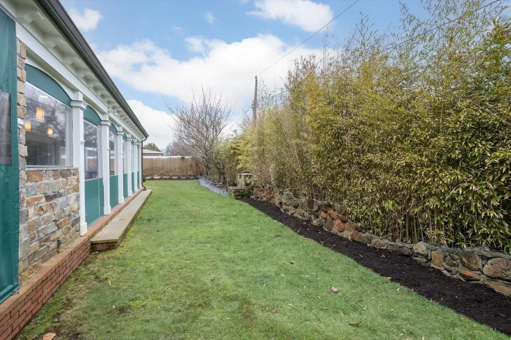 435 W Beech Street Long Beach NY 11561