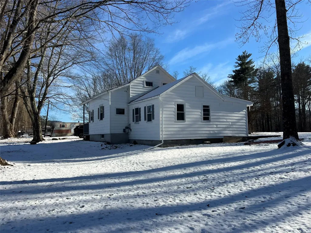 68 Tow Path Road Accord NY 12404