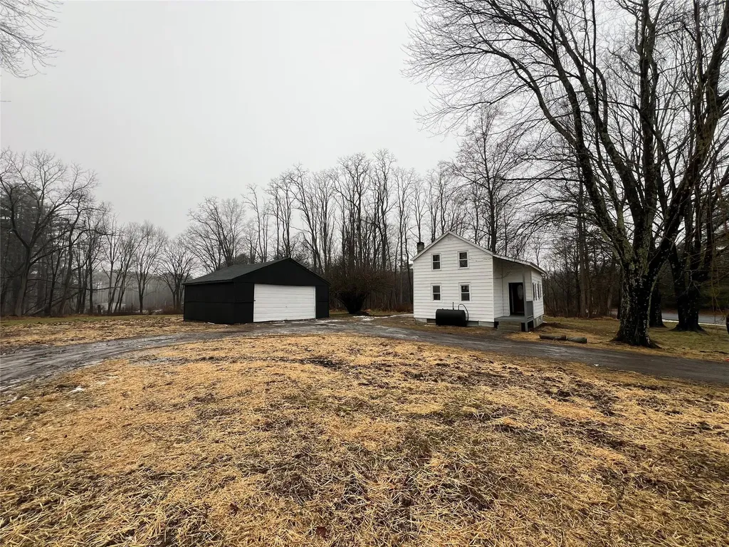 68 Tow Path Road Accord NY 12404