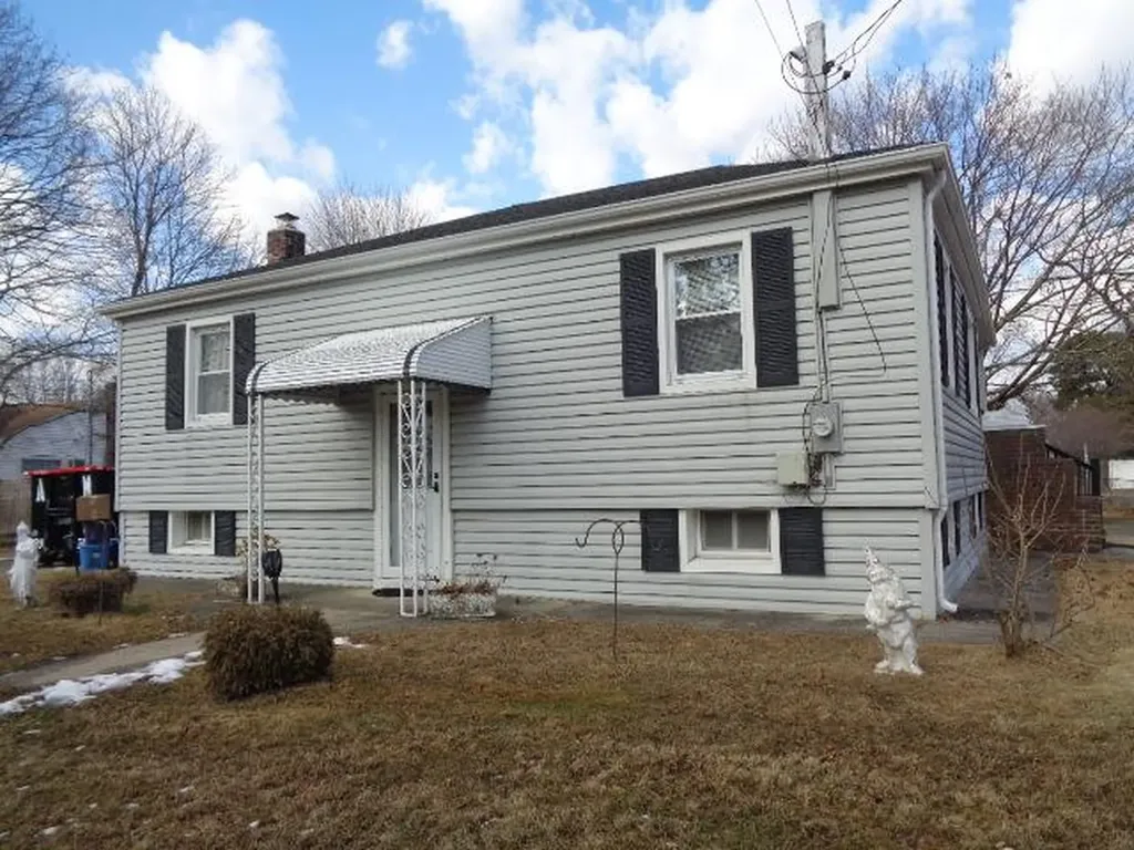 95 Babylon Street Islip Terrace NY 11752