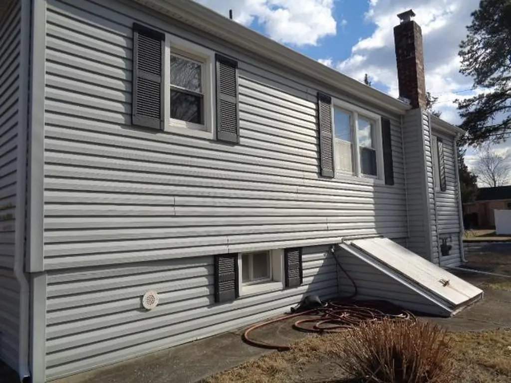 95 Babylon Street Islip Terrace NY 11752