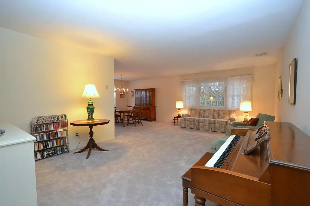 36 Gaul Road S Setauket NY 11733