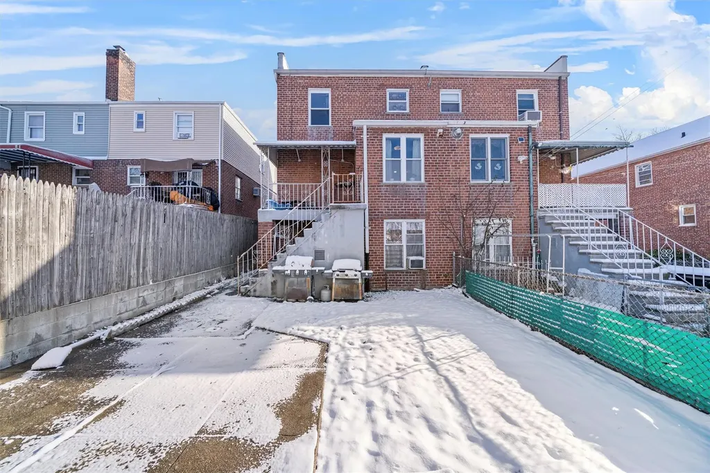 2555 Morgan Avenue Bronx NY 10469