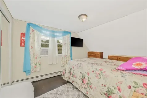 165 Barton Avenue Patchogue NY 11772