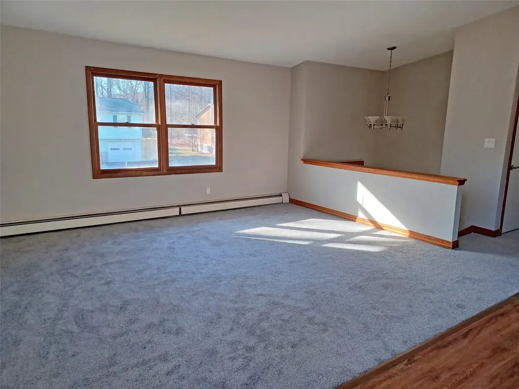 62 Brewster Drive Middletown NY 10940