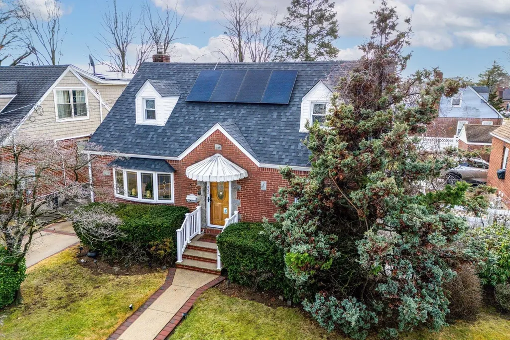 22 Fritchie Place Valley Stream NY 11580
