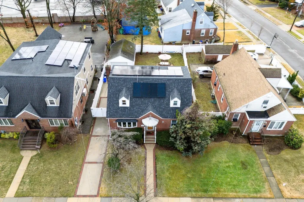 22 Fritchie Place Valley Stream NY 11580