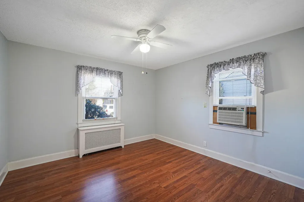44 Terrell Street Patchogue NY 11772