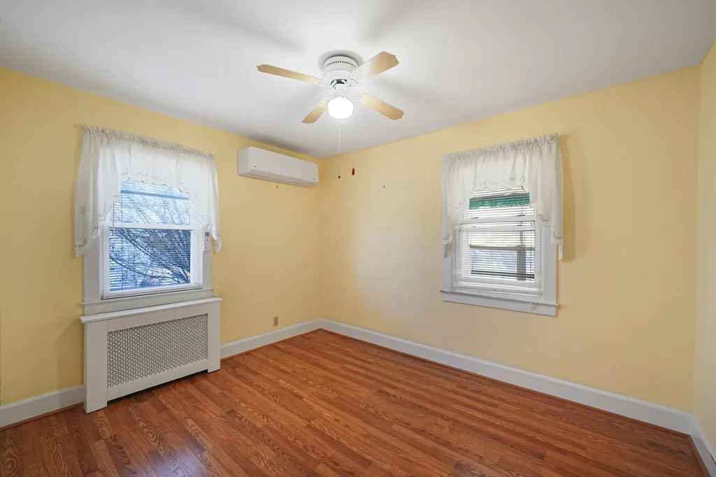 44 Terrell Street Patchogue NY 11772