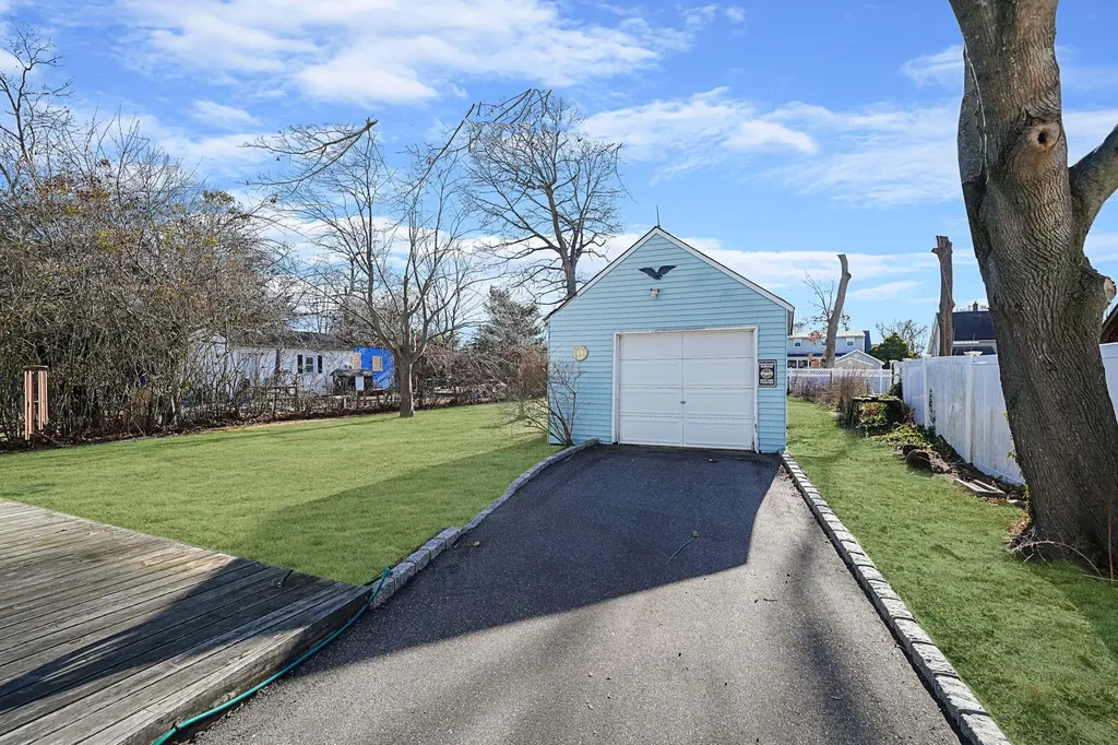 44 Terrell Street Patchogue NY 11772