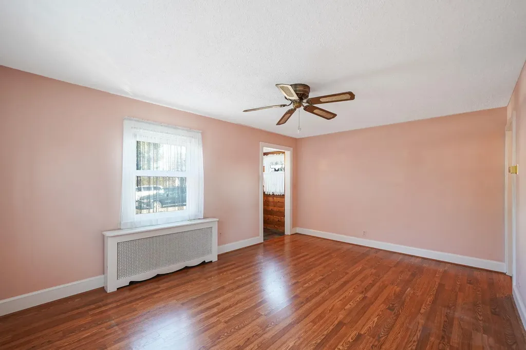 44 Terrell Street Patchogue NY 11772