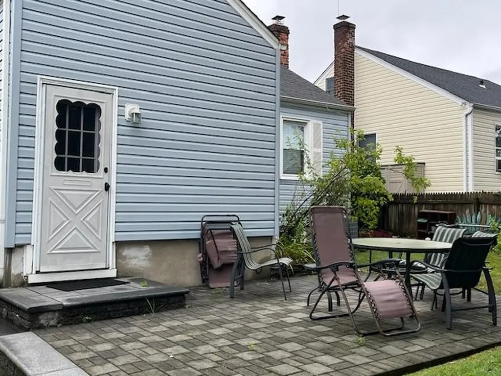 116 Devon Road Albertson NY 11507