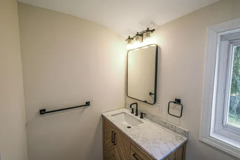 86 Colonial Springs Lane Wheatley Heights NY 11798