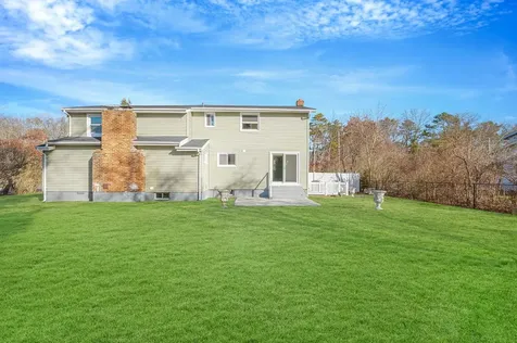 86 Colonial Springs Lane Wheatley Heights NY 11798