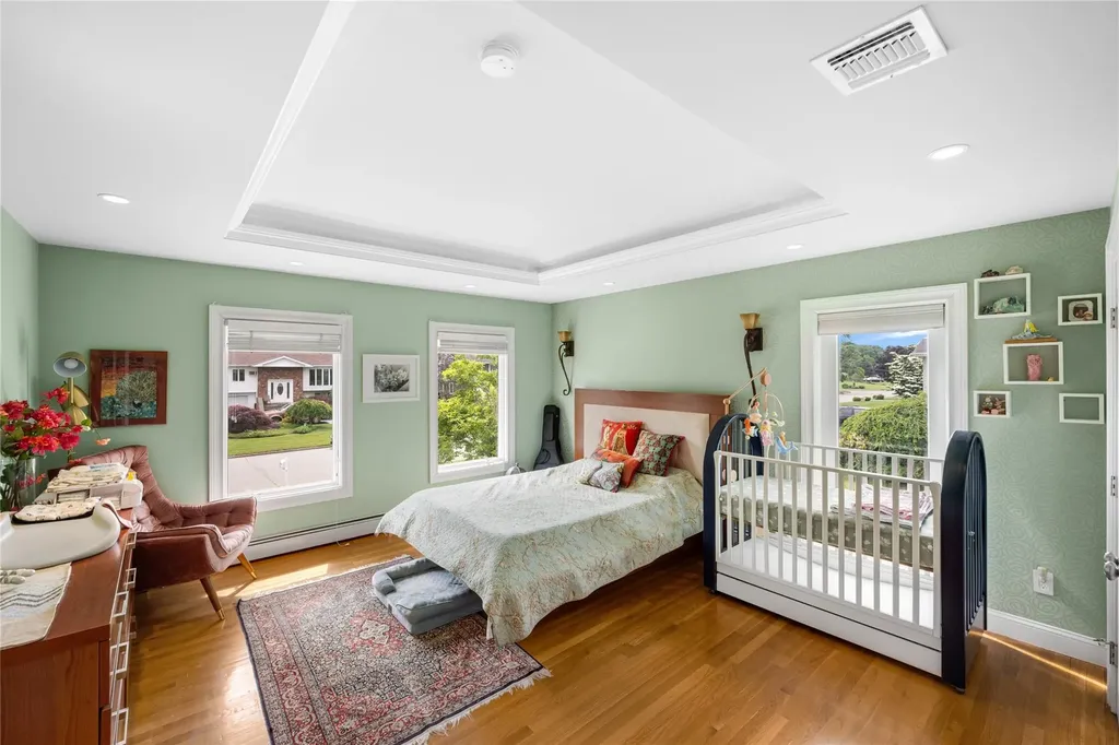 18 Peppermint Road Commack NY 11725