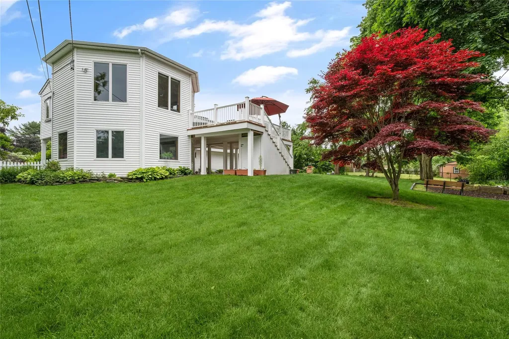 18 Peppermint Road Commack NY 11725