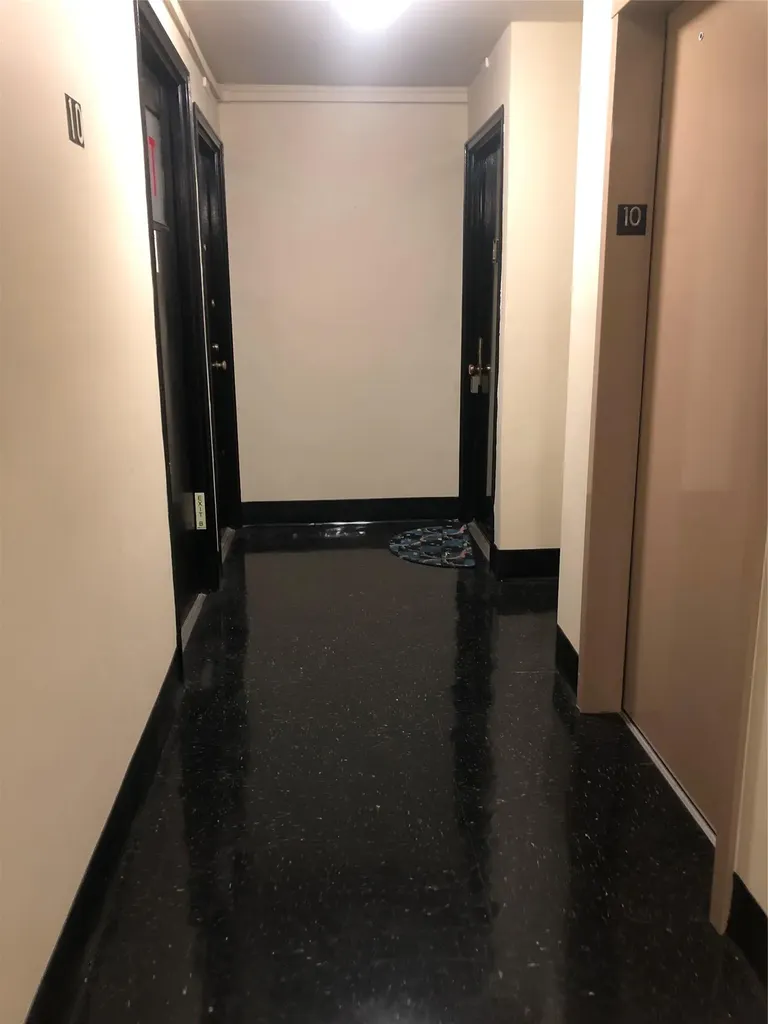 2180 33rd Road Astoria NY 11106
