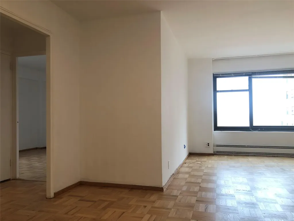 2180 33rd Road Astoria NY 11106